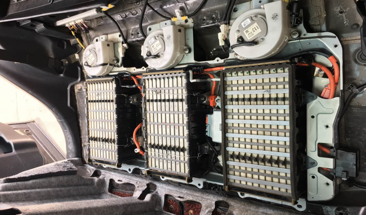 The Hybrid Evolution Continues: Exploring the Hidden Strengths of Nickel-Metal Hydride Batteries in the Lexus RX (4/4)